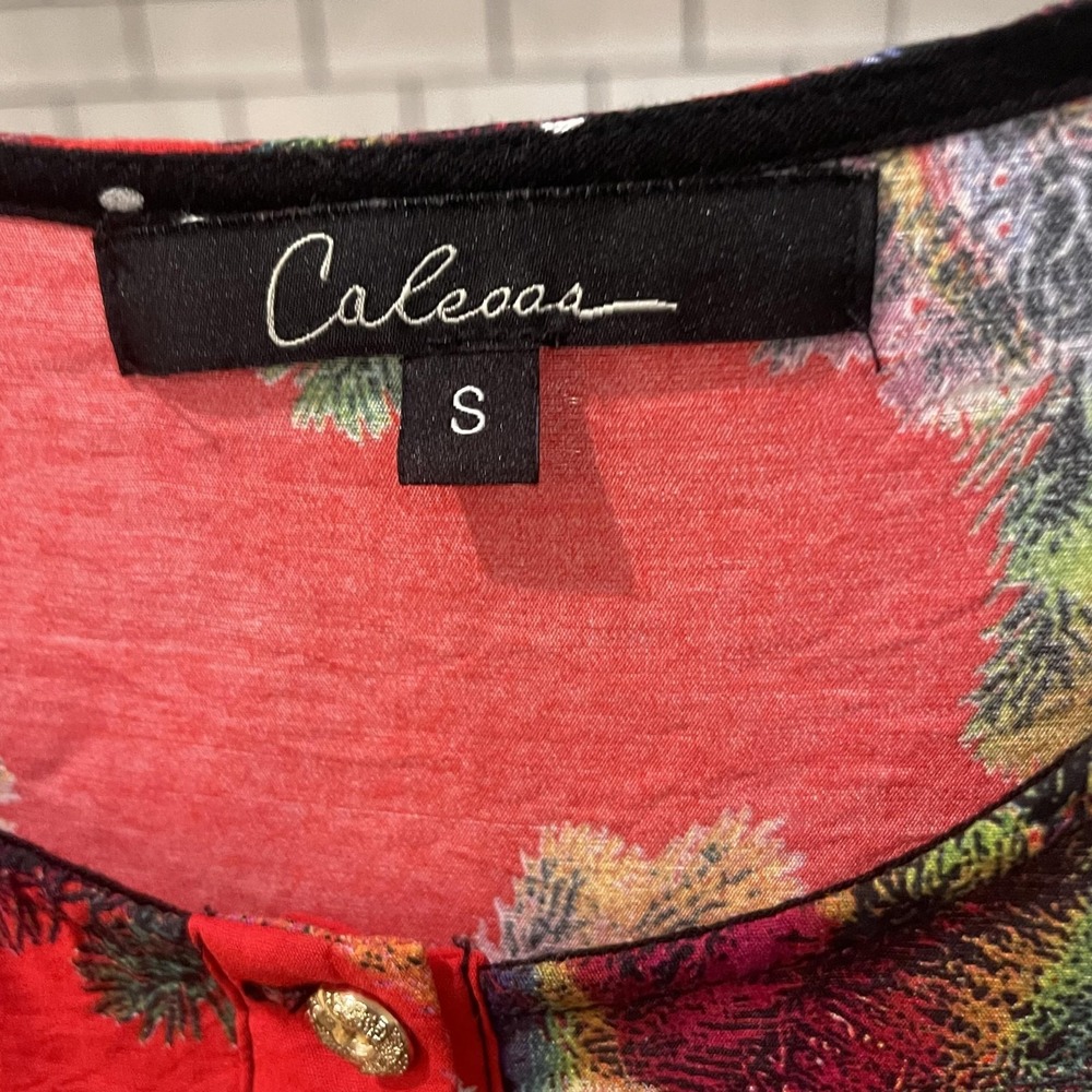 Calessa Tunic Top Womens Small Red Blue Boho Floral Patchwork Bell Sleeve - Picture 4 of 8